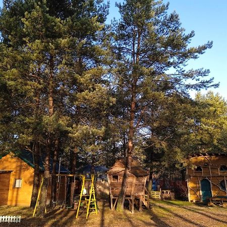 Midgard Hotell Osiecznica Exteriör bild