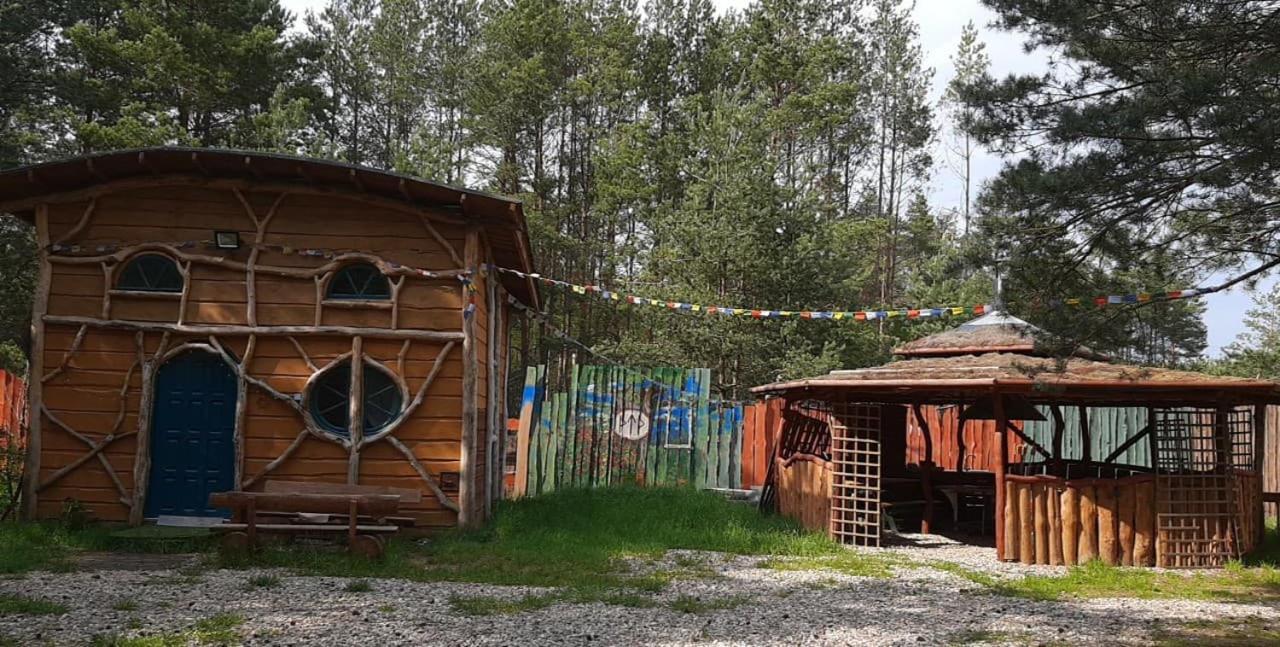 Midgard Hotell Osiecznica Exteriör bild