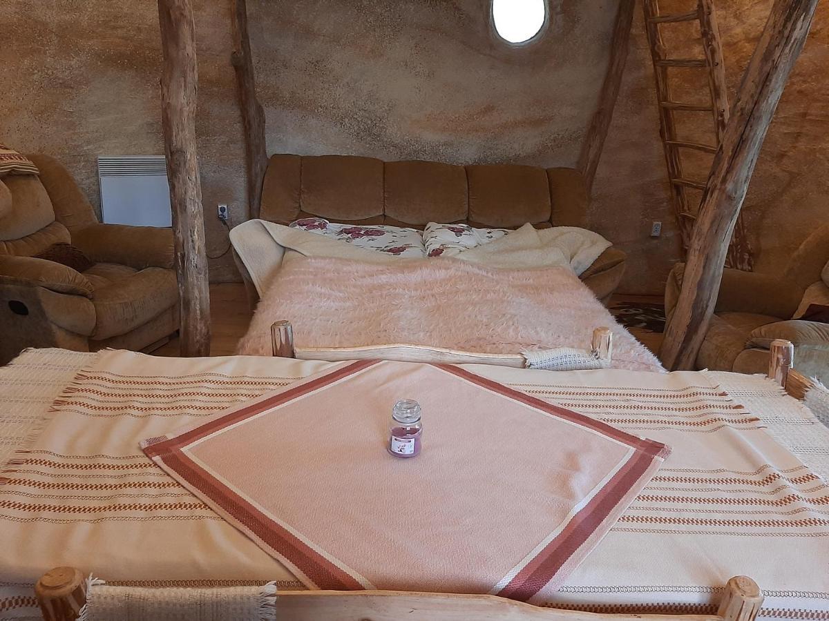 Midgard Hotell Osiecznica Exteriör bild