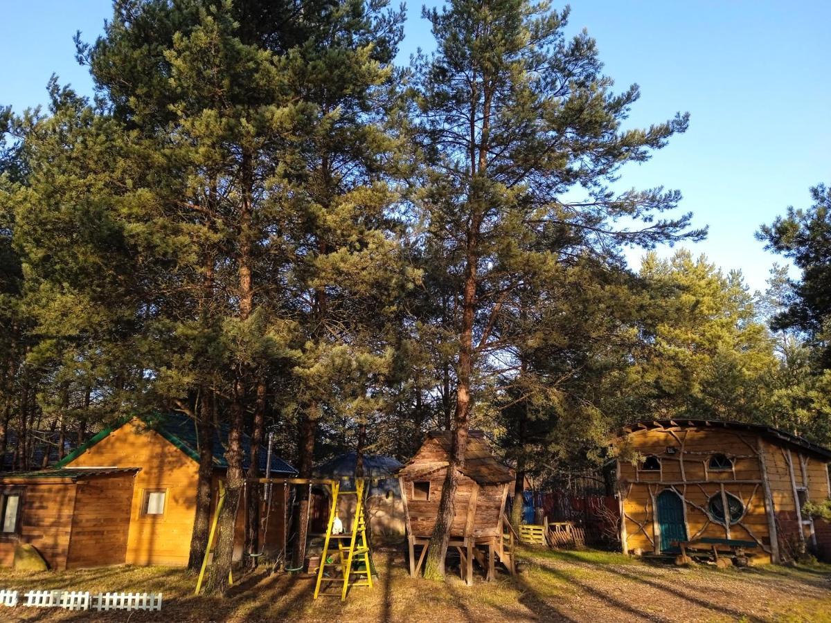 Midgard Hotell Osiecznica Exteriör bild